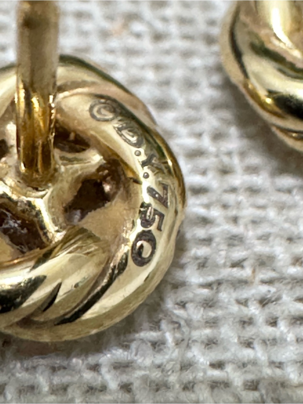 David Yurman 18K Yellow Gold Diamond Infinity Petite Stud Earrings - Picture 9 of 11